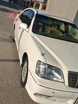 تۆیۆتا کراون